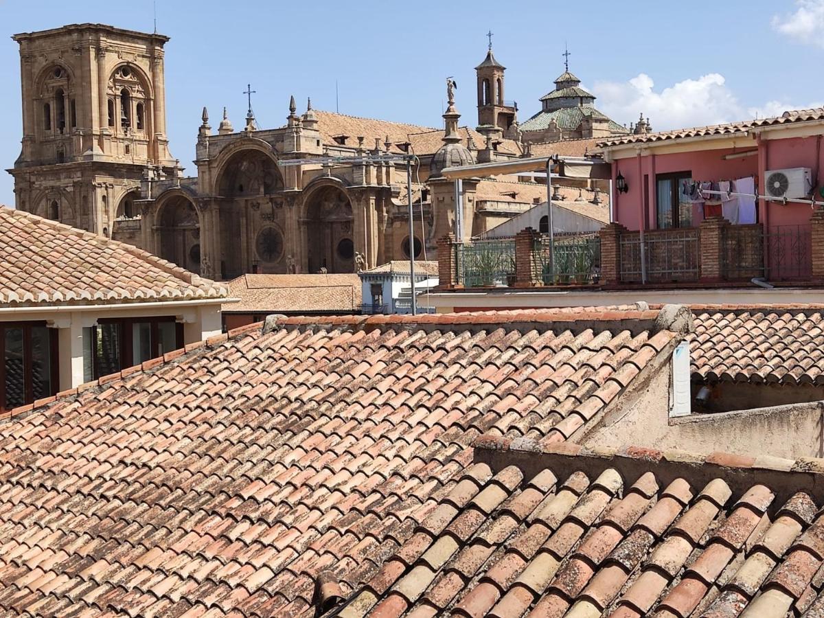 Апартаменты Atico Con Vistas En Granada Centro Экстерьер фото