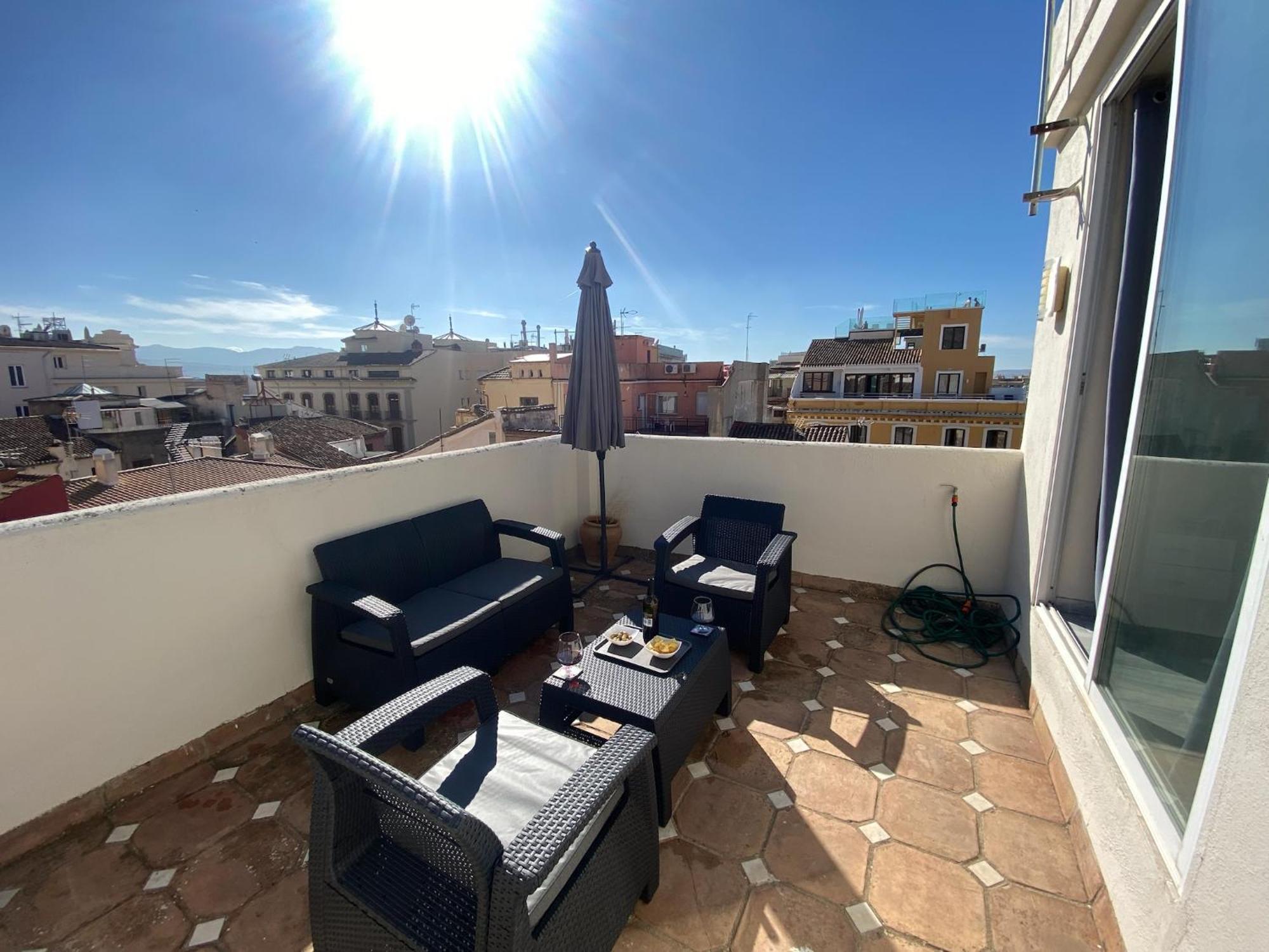 Апартаменты Atico Con Vistas En Granada Centro Экстерьер фото