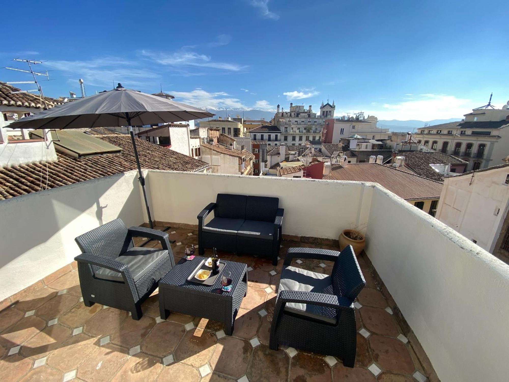 Апартаменты Atico Con Vistas En Granada Centro Экстерьер фото